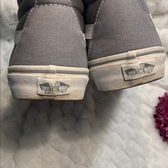 🌹 VINTAGE Vans • Gray and White High-Top Sneakers “WORLD’S #1 SKATEBOARD SHOE - Picture 9 of 15